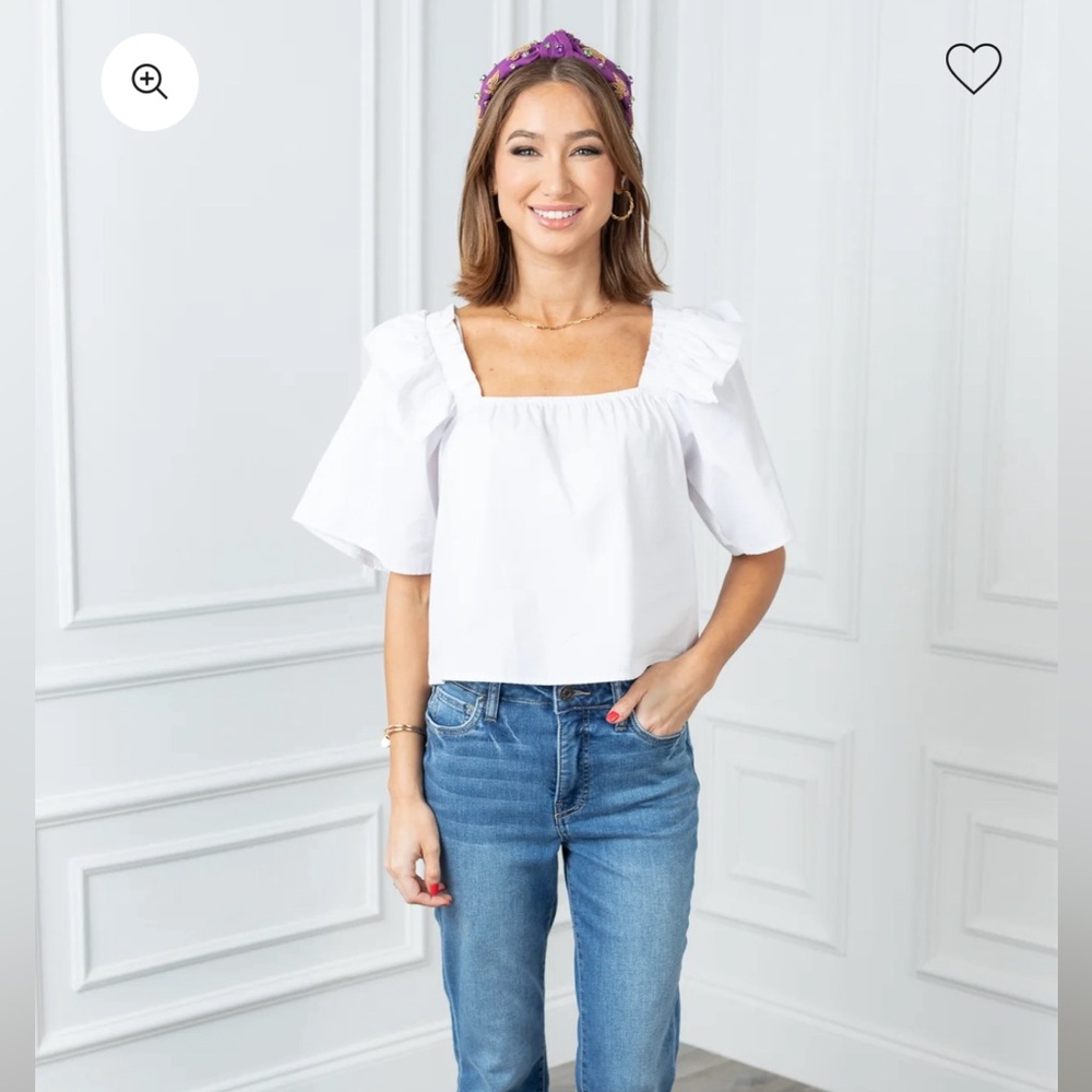Avara Top NWT